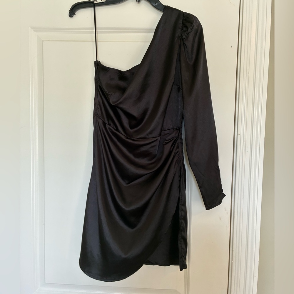 Lina Black Satin One-Shoulder Dress